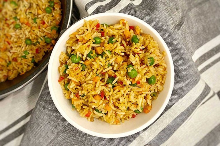 Fried Rice with Soy Sauce / Orez prăjit cu sos de soia