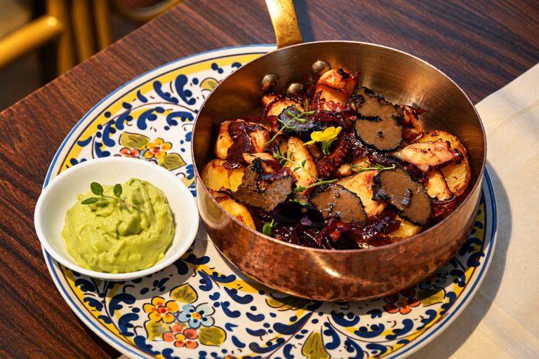 Grilled Octopus with Canarian Potatoes & Truffles / Caracatiță la grătar cu cartofi și trufe