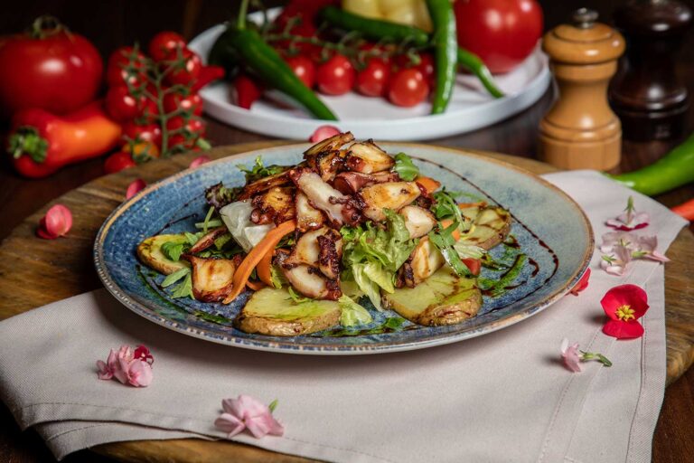 Octopus Salad / Salată cu caracatiță