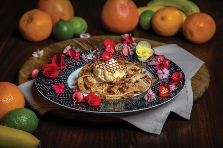 Spaghetti Pancakes with Vanilla Ice Cream / Spaghete de clătite cu înghețată de vanilie